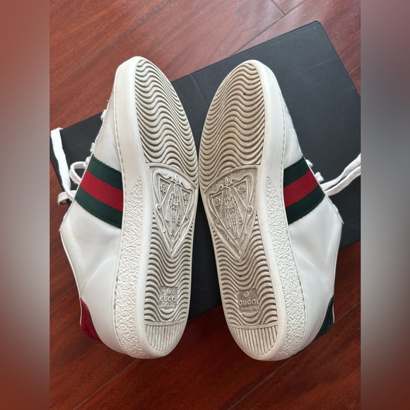 Authentic Gucci Heart Ace Trainers Shoes - Picture 3 of 15